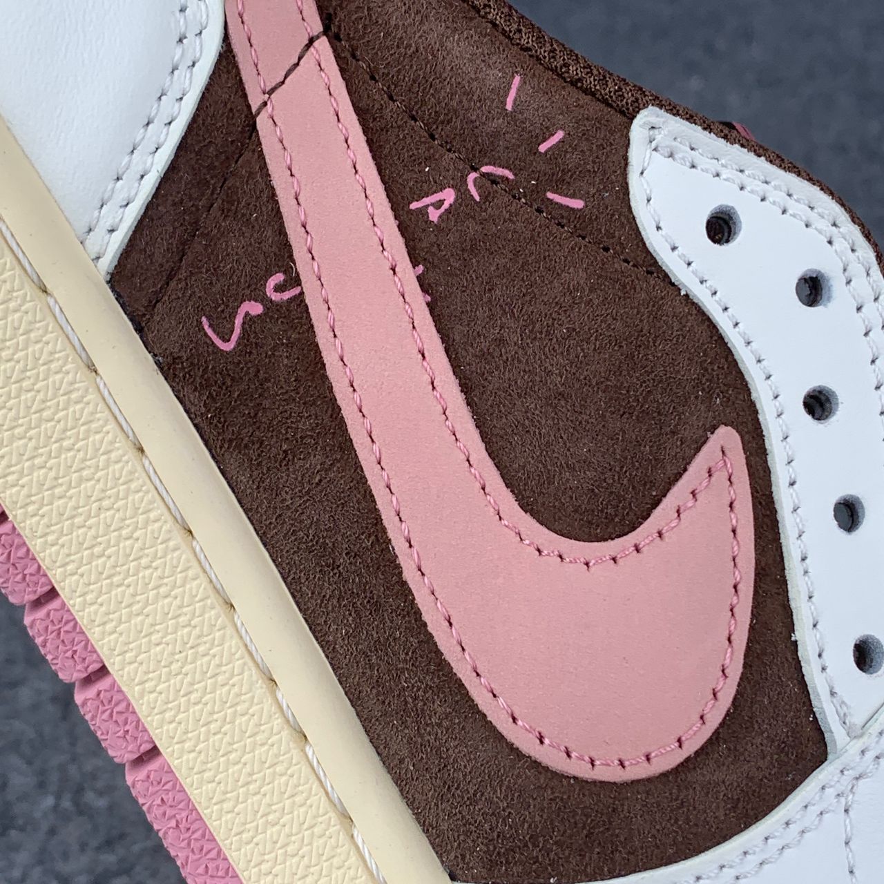 (Custom) Travis Scott x Air Jordan 1 Low OG Wmns 'Dark Pony'