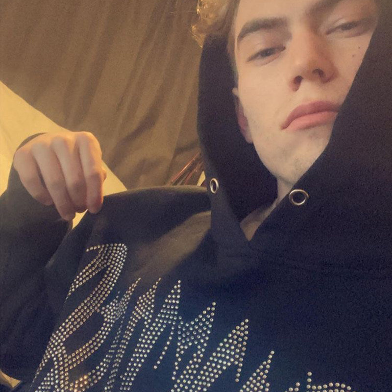 Revenge American Streetwear Rhinestone Heart Pullover Hoodie