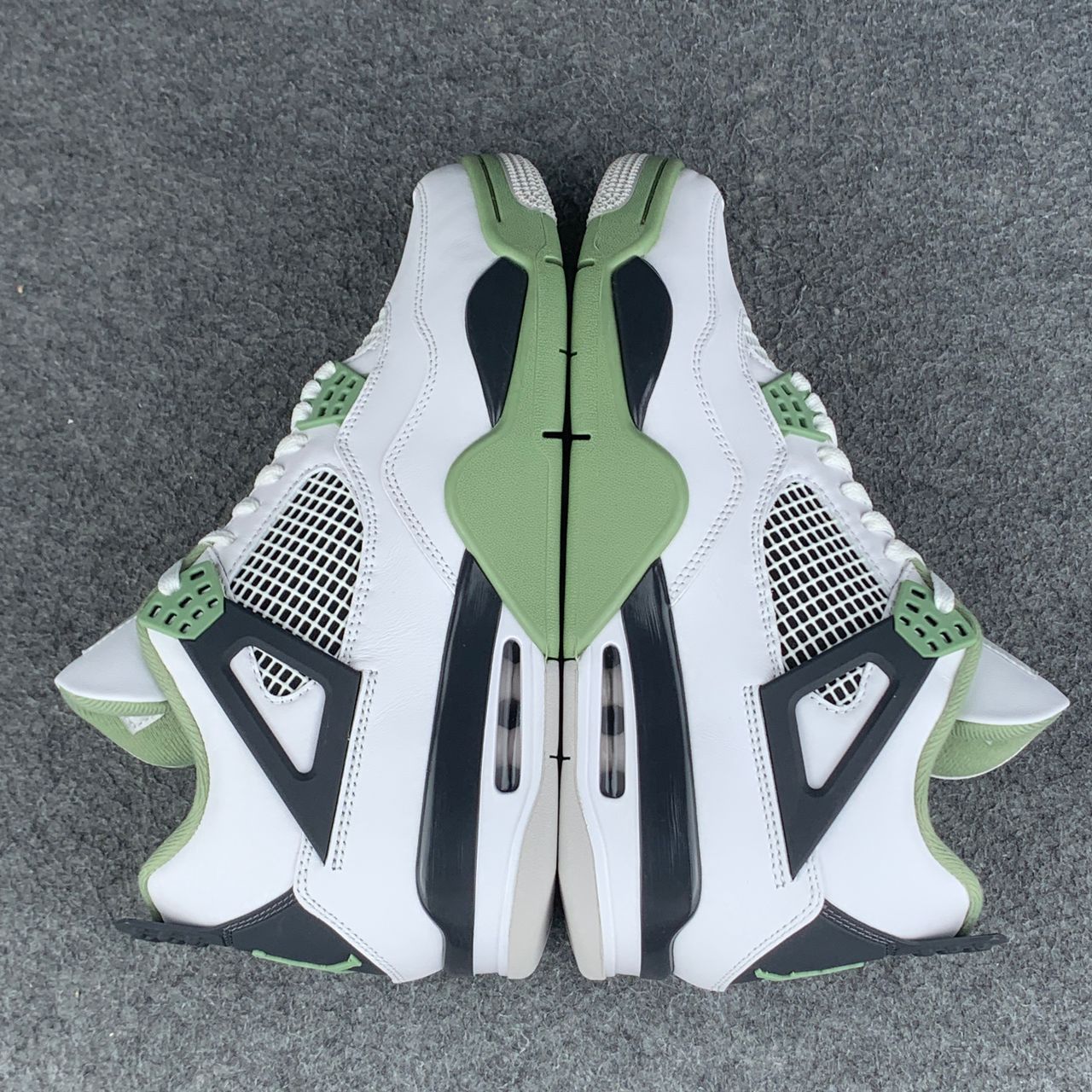 Wmns Air Jordan 4 Retro 'Seafoam'