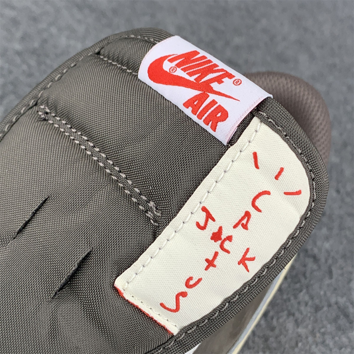 Travis Scott x Air Jordan 1 Retro Low OG 'Reverse Mocha' (B-Grade Version)