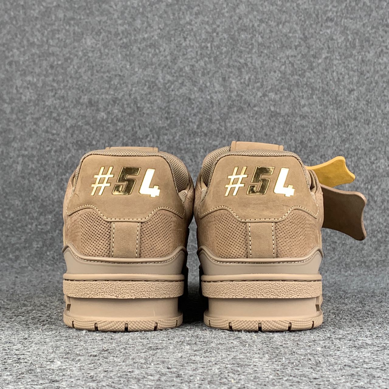 LV Trainer 'Taupe'