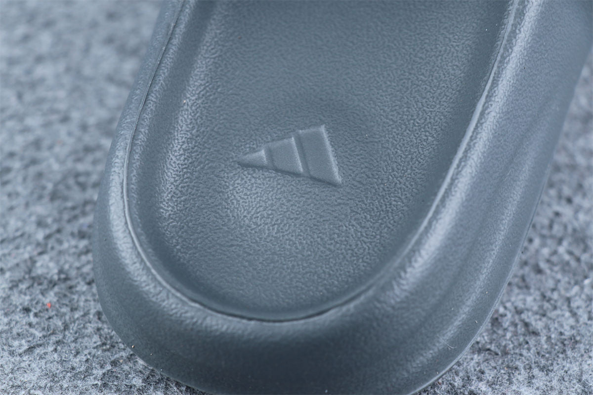 Yeezy Slides 'Slate Grey'