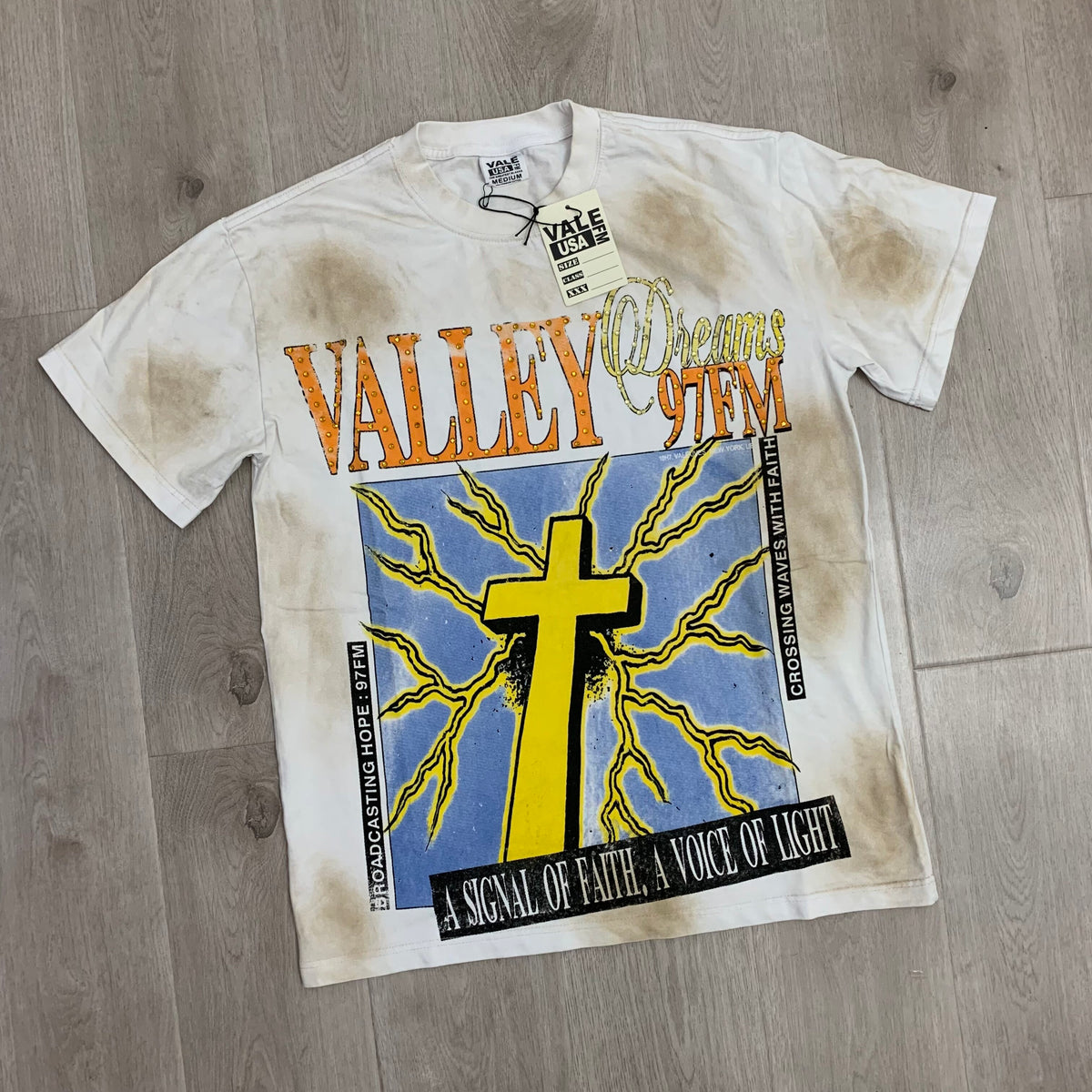 Vale Forever Thunder Cross Bling Tee Cream