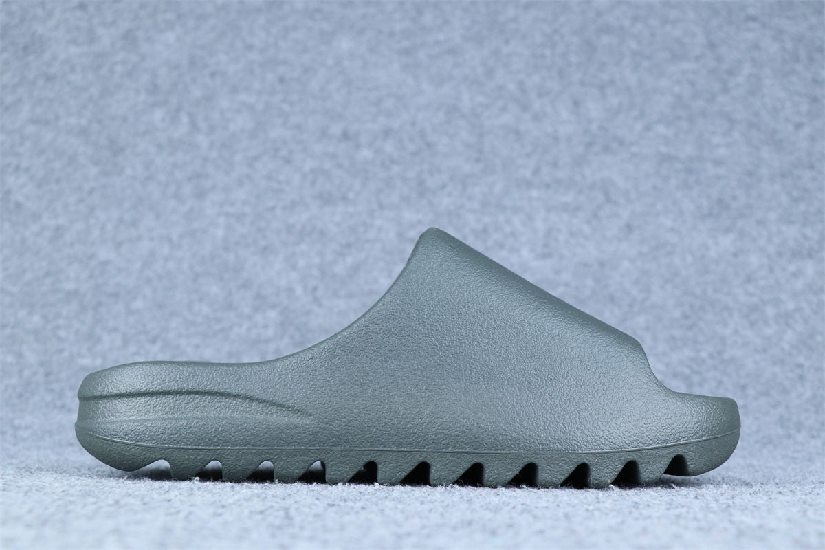 Yeezy Slides 'Granite'